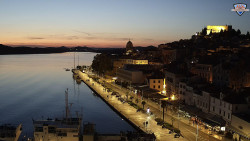 Nábřeží a město