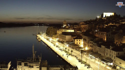 Nábřeží a město