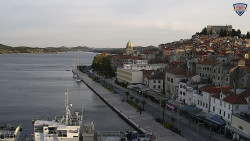 Nábřeží a město