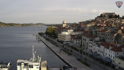 Nábřeží a město