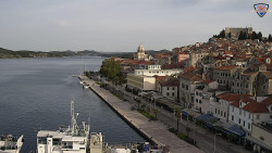 Nábřeží a město