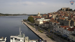 Nábřeží a město