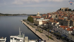 Nábřeží a město