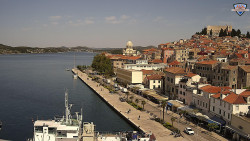 Nábřeží a město