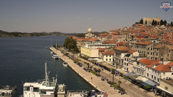 Nábřeží a město