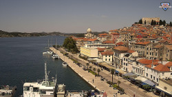 Nábřeží a město