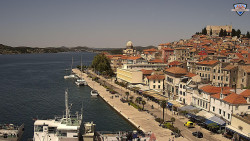 Nábřeží a město