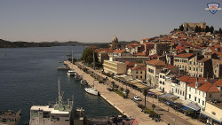 Nábřeží a město