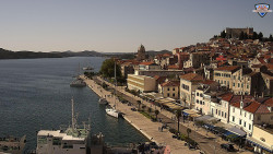 Nábřeží a město