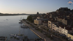 Nábřeží a město