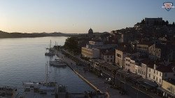 Nábřeží a město