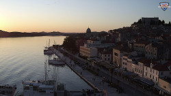 Nábřeží a město