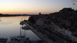 Nábřeží a město