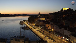 Nábřeží a město