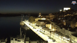 Nábřeží a město