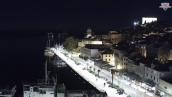 Nábřeží a město