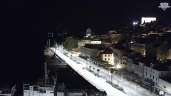 Nábřeží a město