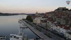 Nábřeží a město