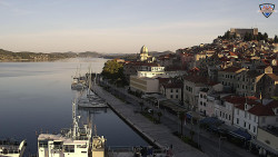 Nábřeží a město