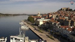 Nábřeží a město