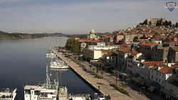 Nábřeží a město