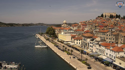 Nábřeží a město