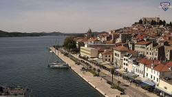 Nábřeží a město