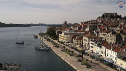 Nábřeží a město