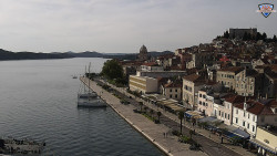 Nábřeží a město