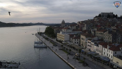 Nábřeží a město