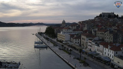 Nábřeží a město