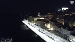 Nábřeží a město