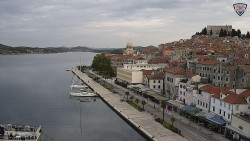 Nábřeží a město