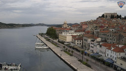 Nábřeží a město