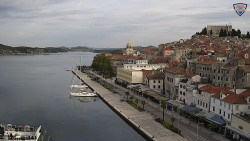 Nábřeží a město