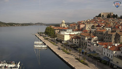 Nábřeží a město