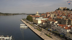 Nábřeží a město