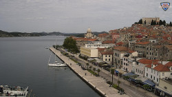 Nábřeží a město