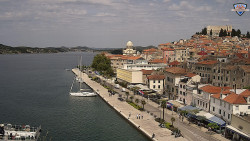 Nábřeží a město