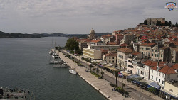 Nábřeží a město