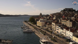 Nábřeží a město