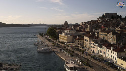 Nábřeží a město