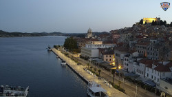 Nábřeží a město