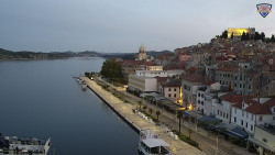 Nábřeží a město