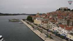 Nábřeží a město