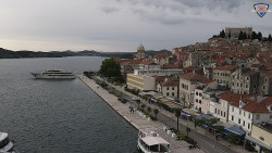 Nábřeží a město