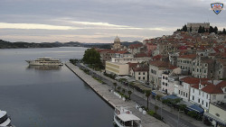 Nábřeží a město