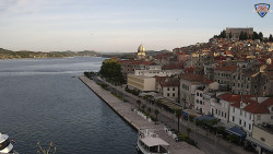 Nábřeží a město