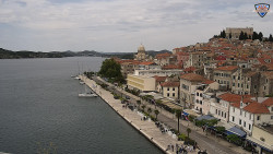 Nábřeží a město