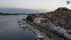 Nábřeží a město